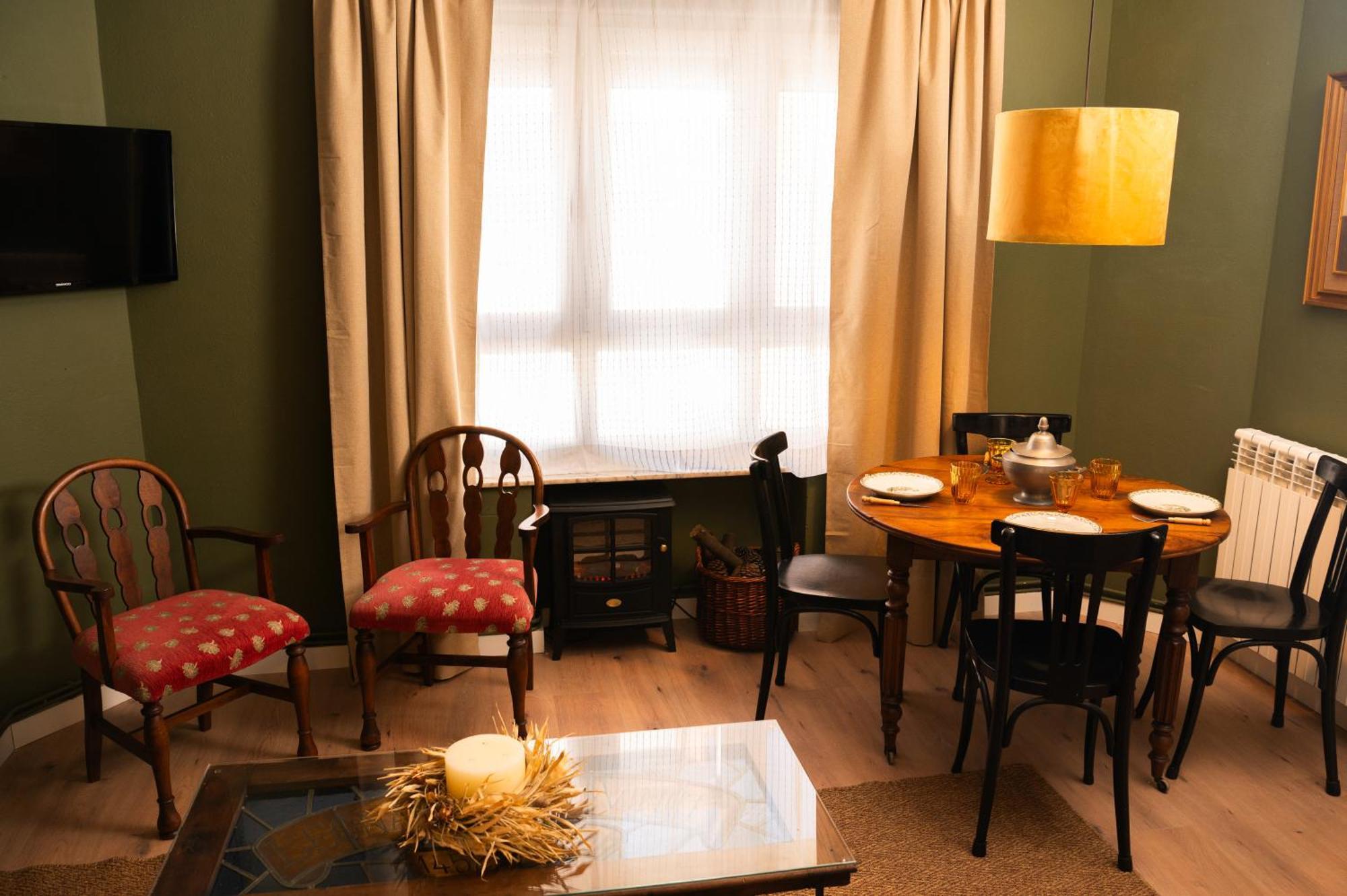 דירות פולה דה לביאנה Casa Wenceslao מראה חיצוני תמונה